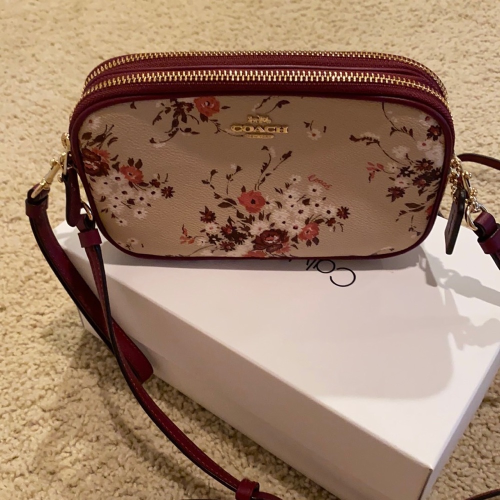 Bag - Picture 2 of 5